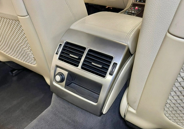 Jaguar XF cena 57900 przebieg: 106000, rok produkcji 2012 z Suchedniów małe 631